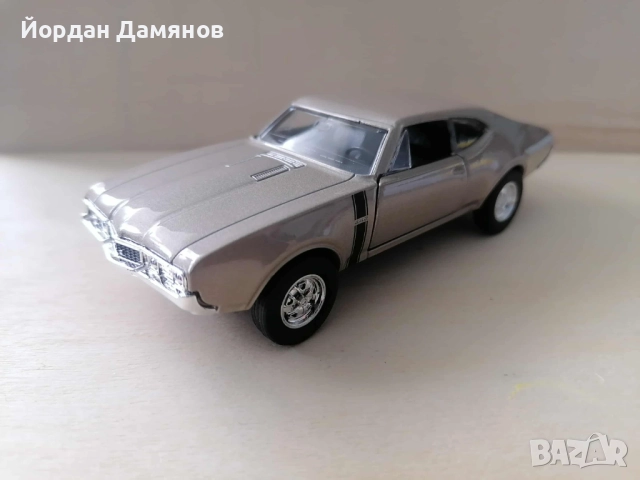 Олдсмобил 442 '68г в мащаб 1:34.