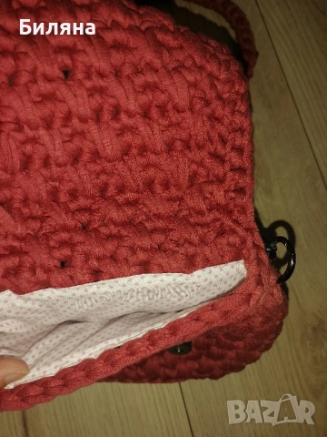 Нова ръчно плетена чанта бордо, снимка 3 - Чанти - 51476343
