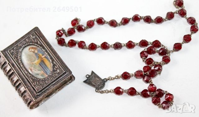 Стара Католическа молитвена броеница в красива кутия, снимка 2 - Колекции - 45080171