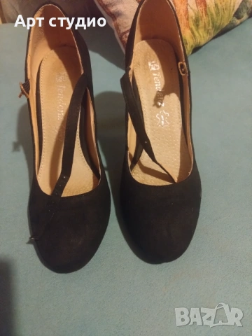 Черни обувки , снимка 2 - Дамски обувки на ток - 53757500
