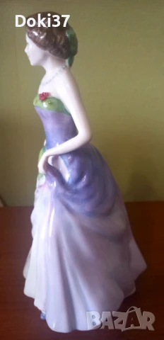 Порцеланова кукла Royal Doultan , снимка 5 - Антикварни и старинни предмети - 51147019