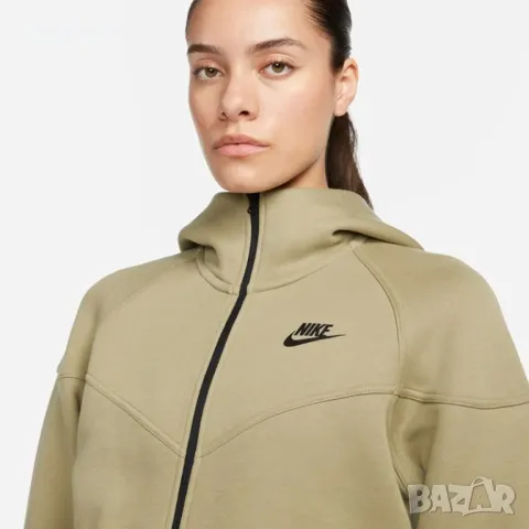 Дамско горнище Nike Tech Fleece Olive Green - размер S, снимка 2 - Спортни екипи - 46998674