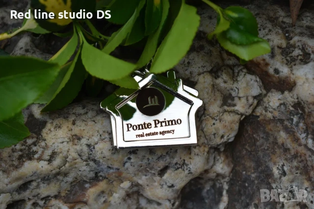 Лазерно гравиран персонализиран ключодържател къщичка, снимка 4 - Арт сувенири - 53812360