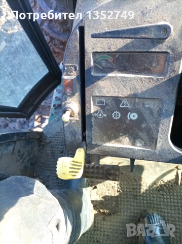 Трактор John Deere 3350 преден навес/преден вал, снимка 5 - Селскостопанска техника - 53716158