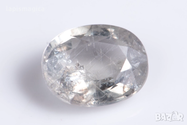 Зелен сапфир 1.23ct нетретиран овална шлифовка