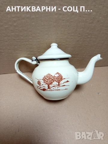 Соц Старо Малко Емайлирано Чайниче Чайник. , снимка 3 - Антикварни и старинни предмети - 51781562