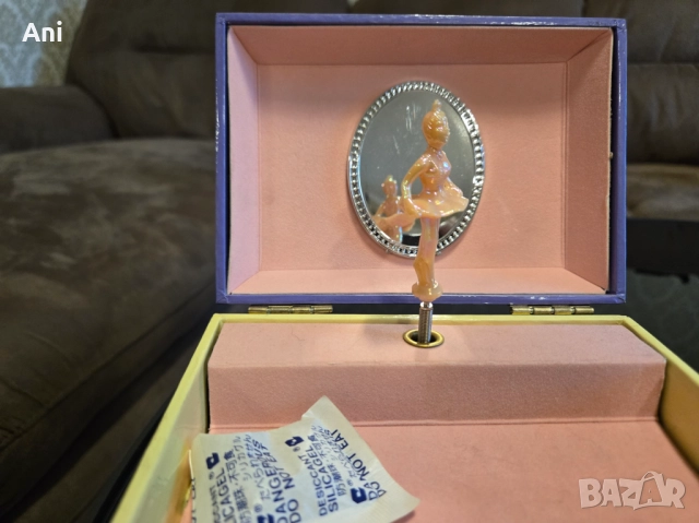 Музикална бижутерна кутия /2/, снимка 3 - Други - 51514300