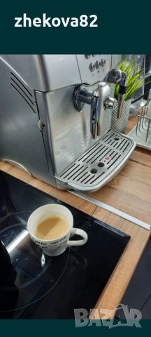 Кафе автомат Saeco , снимка 1 - Кафемашини - 45871126