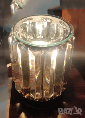 Чисто нова настолна нощна лампа-нагревател за етерични масла, снимка 2 - Настолни лампи - 54178133