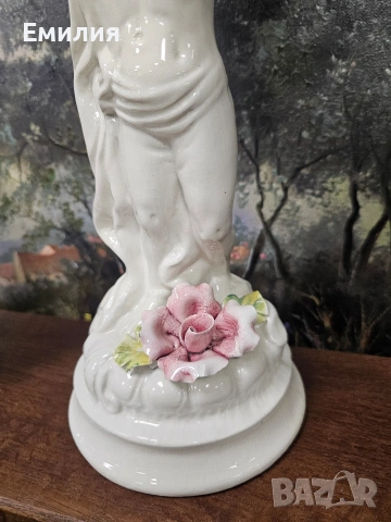 порцеланова фигура, снимка 4 - Статуетки - 53216151