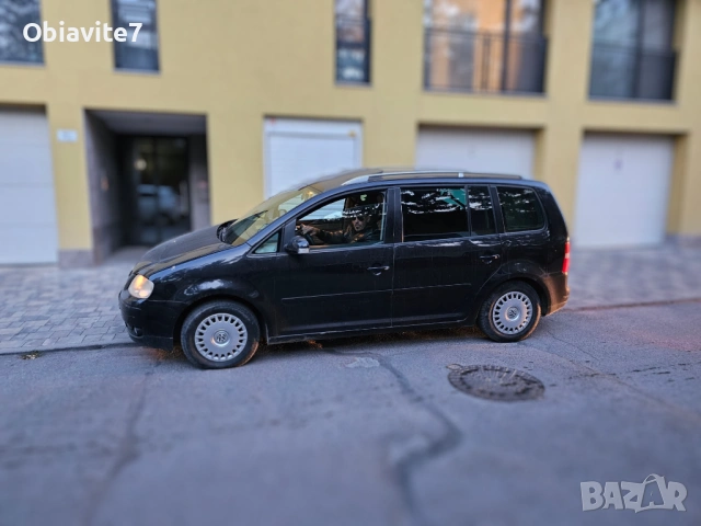 VW Touran 2.0 FSI, 2004 г., снимка 10 - Автомобили и джипове - 53305922