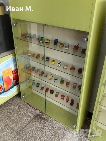 витрини подходящи за колекционерски модели , снимка 6 - Колекции - 53811420