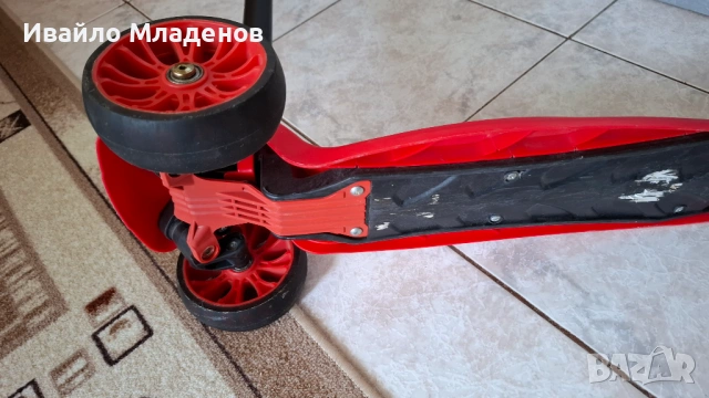 Детска тротинетка Kikkaride, червена, снимка 3 - Ролери, кънки - 54179346