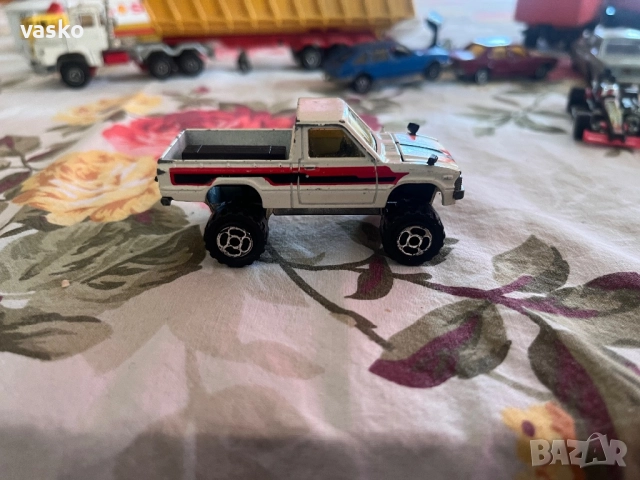 Френски Мажорет Тойота 1:60, снимка 4 - Колекции - 52653645