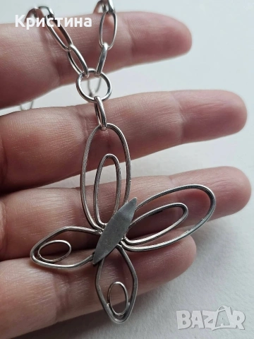 Красиво сребърно колие