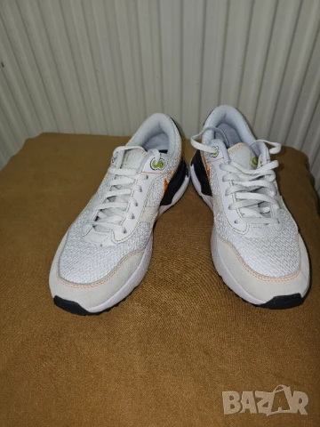 Дамски маратонки Nike, снимка 4 - Маратонки - 51252948