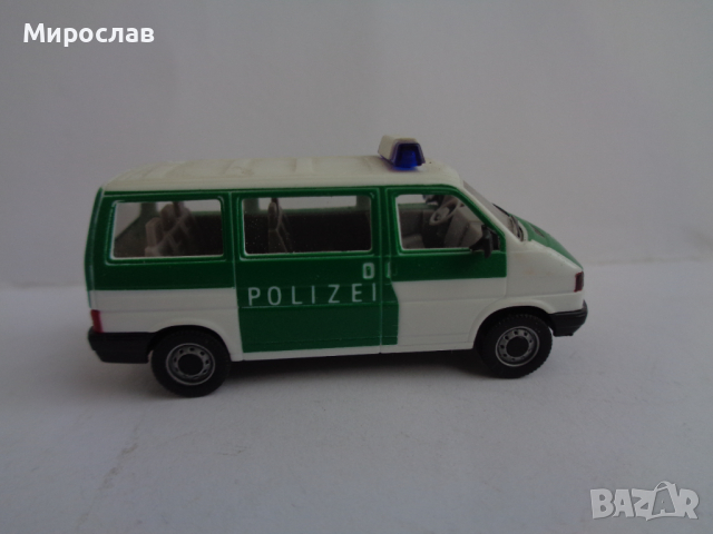  HERPA 1:87 H0 VW TRANSPORTER ПОЛИЦИЯ КОЛИЧКА ИГРАЧКА МОДЕЛ, снимка 3 - Колекции - 45057661