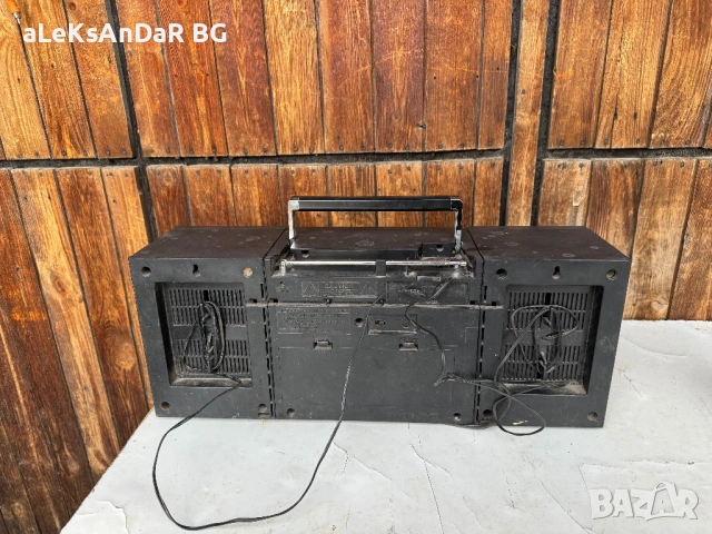 Радио касетофон Sanyo , снимка 2 - Радиокасетофони, транзистори - 54295520