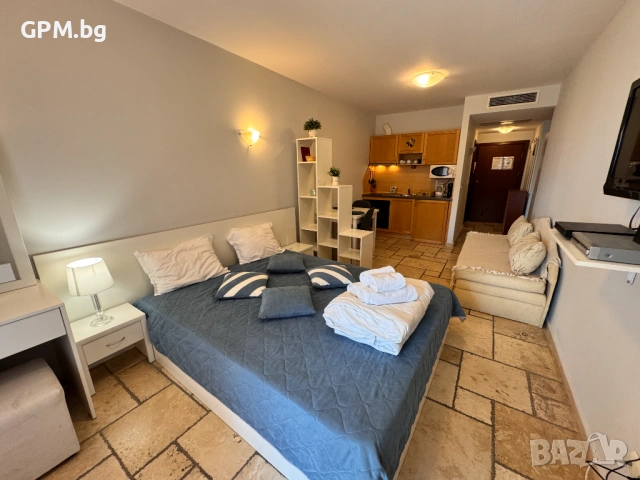 Слънчево студио с гледка басейн | Калиакрия, снимка 4 - Квартири, нощувки - 54152274