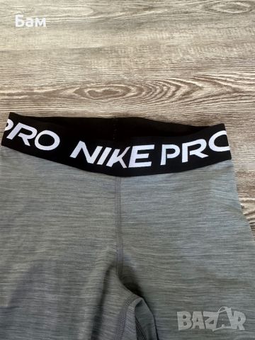 Дамски клин Nike Pro размер С, снимка 4 - Клинове - 46261680