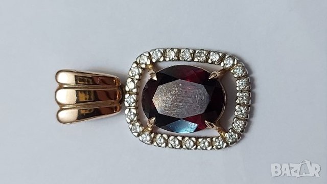 Руски златен медальон  с естествени гранат и брилянти, снимка 1 - Обеци - 45666968