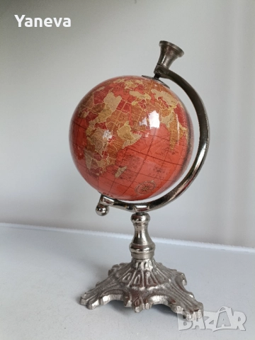 Английски, настолен глобус с винтидж дизайн. Метална, основа с червеникаво-оранжева карта на света. , снимка 5 - Статуетки - 52842216