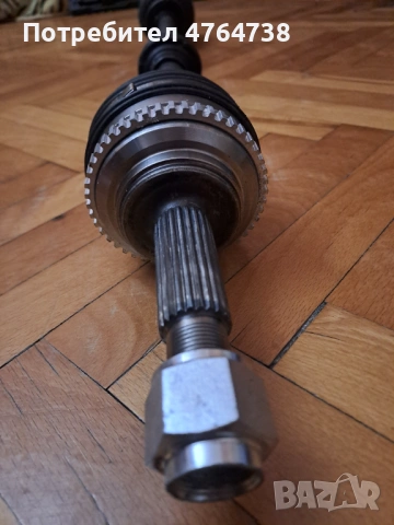 Продавам чисто нова дясна полуоска, снимка 2 - Части - 53831554