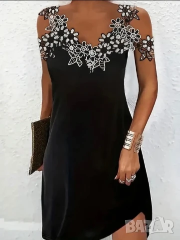 Лятна къса черна рокля с дантела