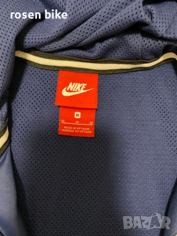 ''Nike Sportswear Hooded Woven Archive''оригинално мъжко яке М размер, снимка 3 - Якета - 45358246