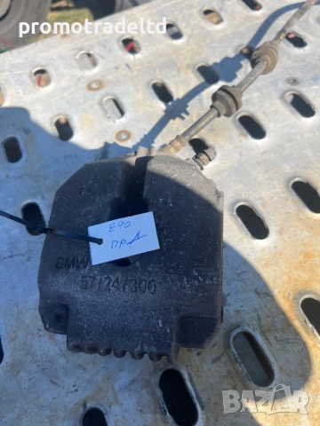 Предни ляв десен спирачен апарат БМВ Е90 BMW E90, снимка 3 - Части - 51768601