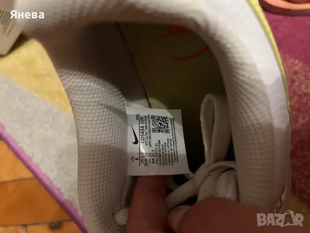 Продавам дамски кецове Nike, снимка 4 - Кецове - 47123994