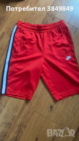 Nike M къси панталони, снимка 1 - Спортни дрехи, екипи - 45745036