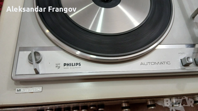 грамофон с усилвател PHILIPS automatic, снимка 4 - Грамофони - 53822345
