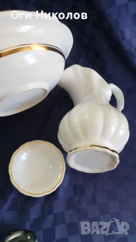 Старинен санитарен порцеланов комплектт - кана, леген и сапунерка, снимка 3 - Антикварни и старинни предмети - 50593603