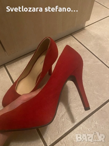 Червени обувки на ток, снимка 4 - Дамски обувки на ток - 52506646
