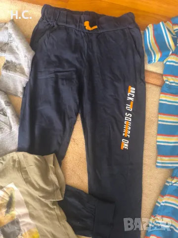 Лот за момчета 7-8 г., снимка 3 - Детски анцузи и суичери - 49772206