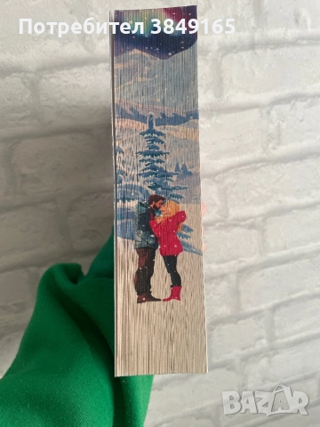 Коледно сияние-Карън Суон с цветна порезка, снимка 3 - Художествена литература - 52271622