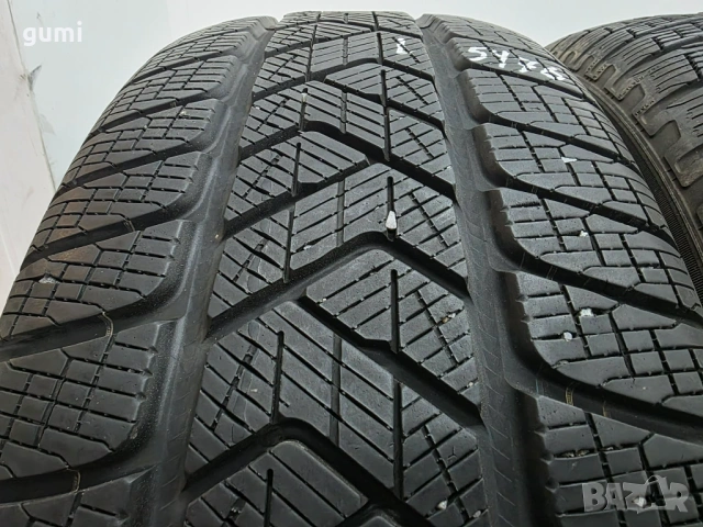 4бр зимни гуми 235/65/17 PIRELLI L05476