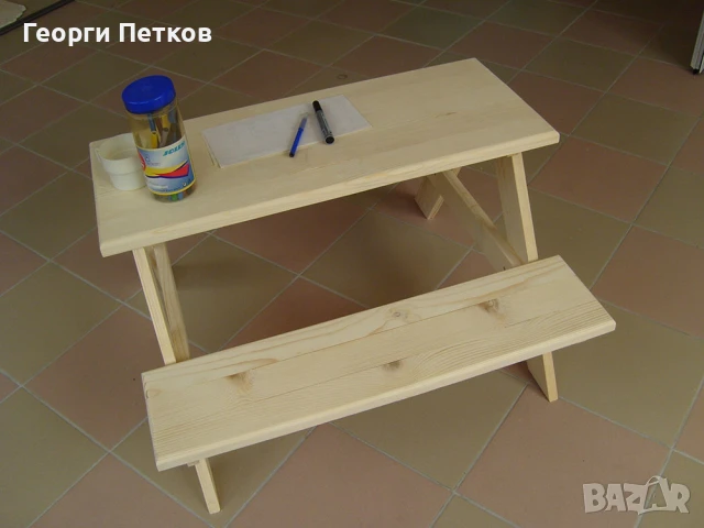 Детска учебна масичка с пейки -85х80х50см., снимка 2 - Мебели за детската стая - 50762642