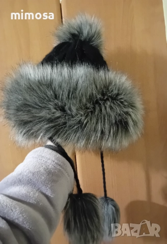 Зимна дамска шапка с изкуствен пух, снимка 5 - Шапки - 52886397