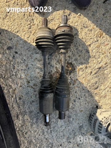 Предни полуоски Mercedes C Class W204 4Matic OM272 Мерцедес Ц 4матик, снимка 2 - Части - 51975035