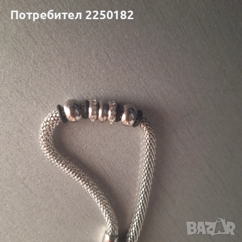 S. Oliver гривна с камъни, снимка 2 - Гривни - 52495000