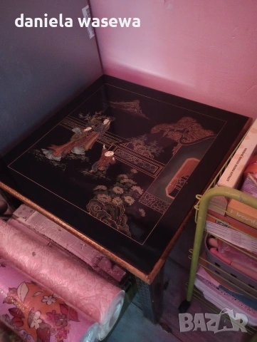 масичка в източна стилистика 