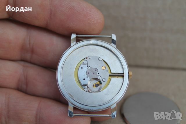 Стар Руски неизползван кварцов часовник ''Заря'', снимка 9 - Други ценни предмети - 46460599