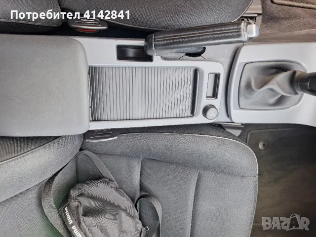 Volvo V50 1,6d 2010g, снимка 16 - Автомобили и джипове - 47015301