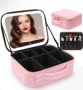 Козметичен куфар с LED осветление, снимка 1