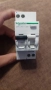 Дефектнотокова защита Schneider C20A, снимка 1