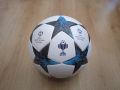 Футболна топка Шампионска Лига, снимка 1 - Футбол - 45999566