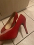 Червени обувки на ток, снимка 4
