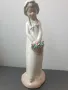 НАО ЛАДРО испанска порцеланова фигура на момиче с кошница с цветя/NAO Lladro статуетка 24см, снимка 1